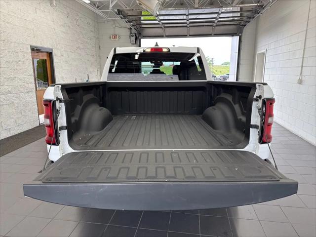 2025 Ram 1500 Tradesman Crew Cab 4x4 5'7" Box