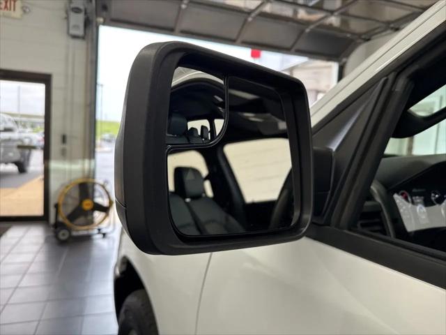 2025 Ram 1500 Tradesman Crew Cab 4x4 5'7" Box