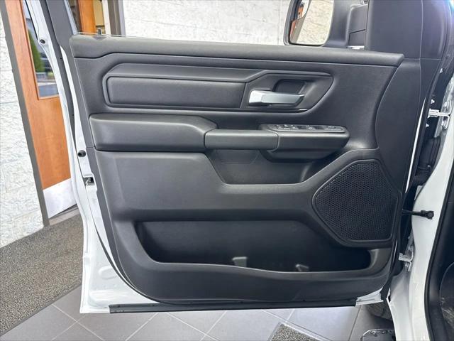 2025 Ram 1500 Tradesman Crew Cab 4x4 5'7" Box