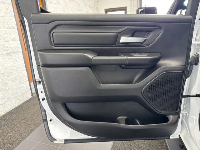 2025 Ram 1500 Tradesman Crew Cab 4x4 5'7" Box