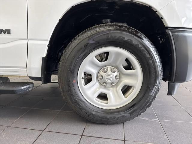 2025 Ram 1500 Tradesman Crew Cab 4x4 5'7" Box