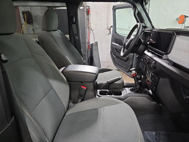 2024 Jeep Wrangler 2-Door Willys 4x4