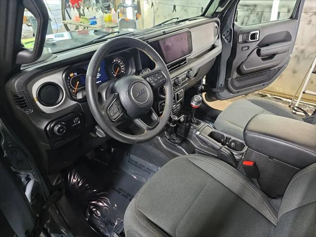 2024 Jeep Wrangler 2-Door Willys 4x4