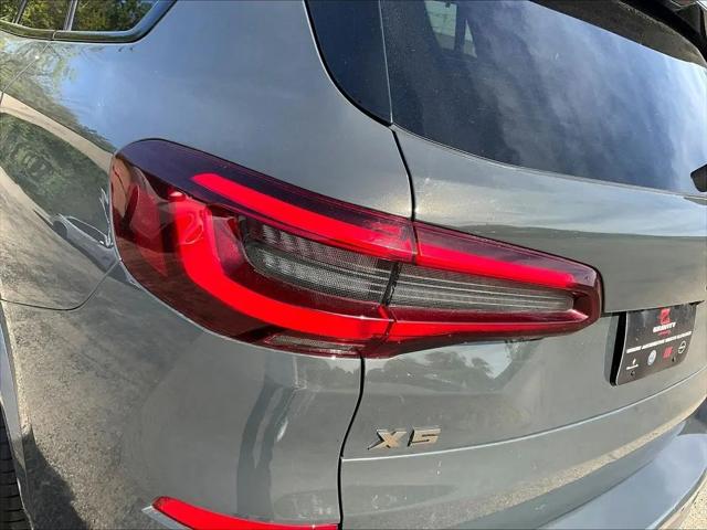 2022 BMW X5 M50i