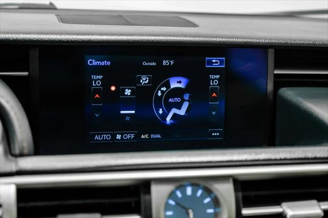 2016 Lexus IS 200t IS 200t
