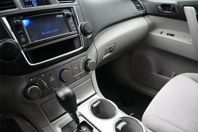 2013 Toyota Highlander Base Plus V6