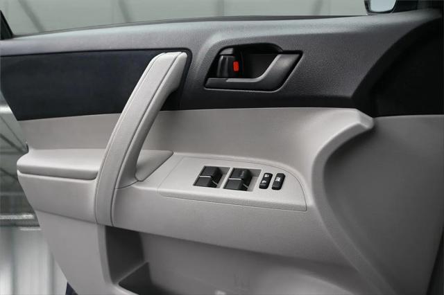 2013 Toyota Highlander Base Plus V6