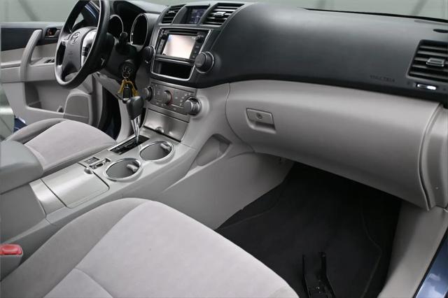 2013 Toyota Highlander Base Plus V6
