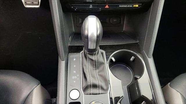 2022 Volkswagen Atlas 3.6L V6 SEL Premium R-Line