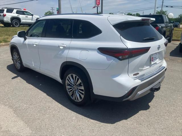 2026 Toyota Highlander Platinum