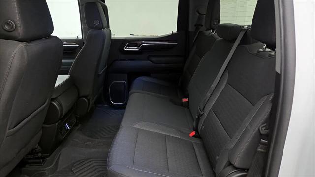 2022 Chevrolet Silverado 1500 4WD Crew Cab Standard Bed LT