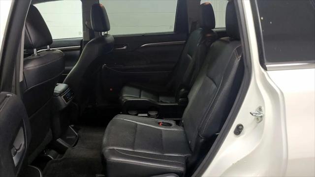 2016 Toyota Highlander Limited V6