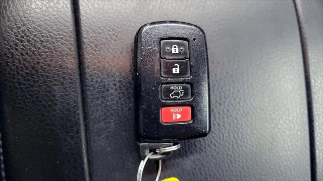 2016 Toyota Highlander Limited V6