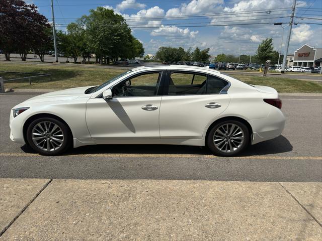 2022 INFINITI Q50 LUXE