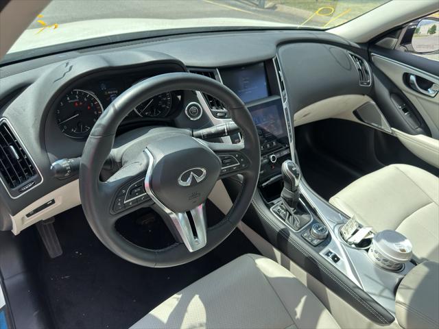 2022 INFINITI Q50 LUXE