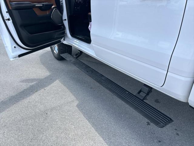 2020 Ram 1500 Laramie Longhorn Crew Cab 4x4 5'7" Box