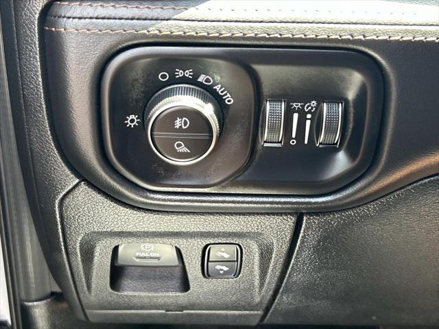 2020 Ram 1500 Laramie Longhorn Crew Cab 4x4 5'7" Box