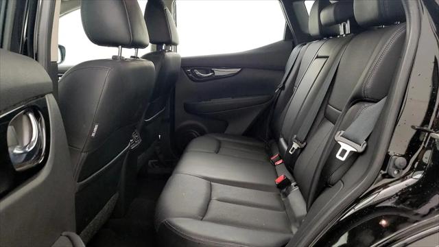 2022 Nissan Rogue Sport SL AWD Xtronic CVT