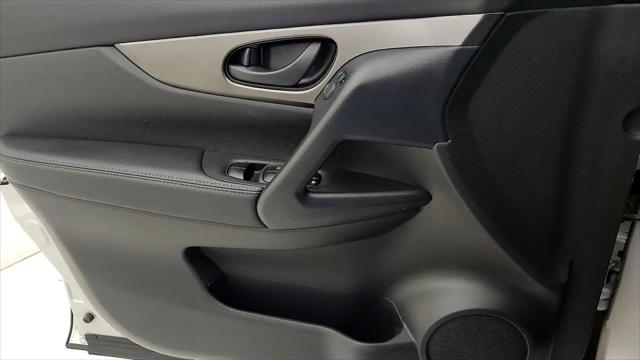 2020 Nissan Rogue Sport S FWD Xtronic CVT