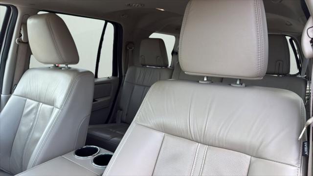 2017 Lincoln Navigator Select