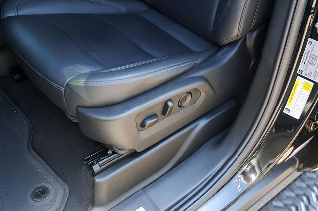 2025 Chevrolet Suburban 4WD Z71