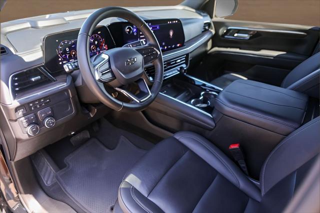 2025 Chevrolet Suburban 4WD Z71
