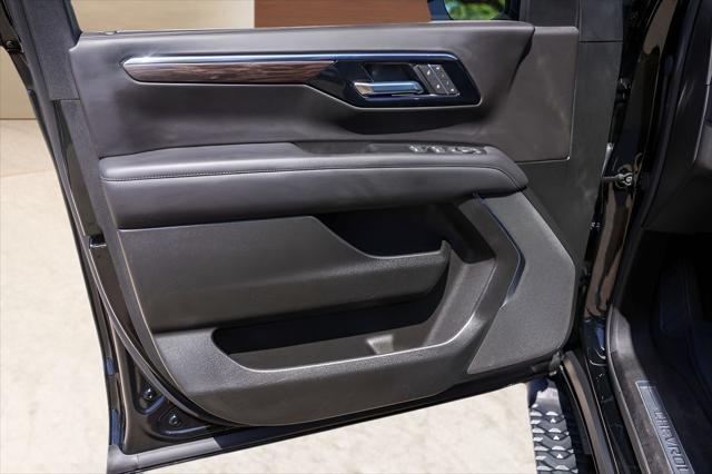 2025 Chevrolet Suburban 4WD Z71