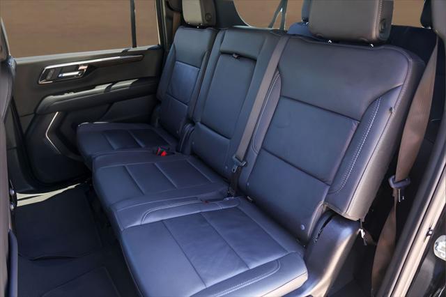 2025 Chevrolet Suburban 4WD Z71