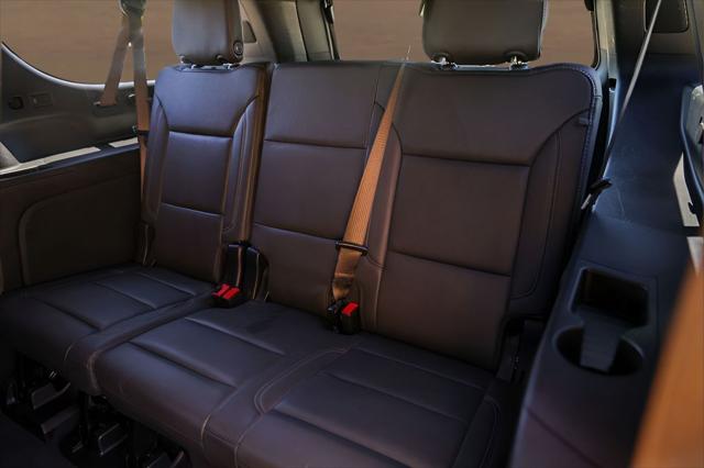 2025 Chevrolet Suburban 4WD Z71