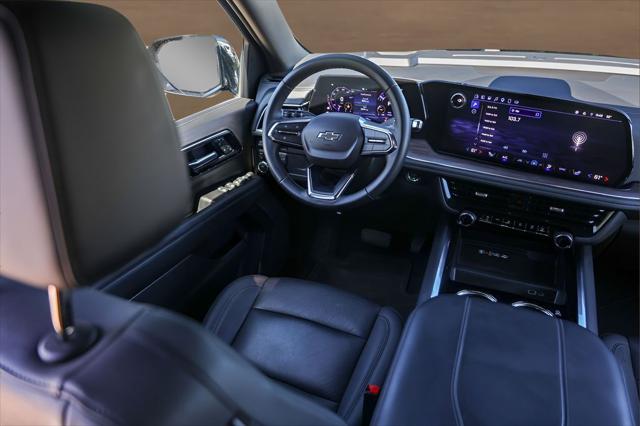 2025 Chevrolet Suburban 4WD Z71