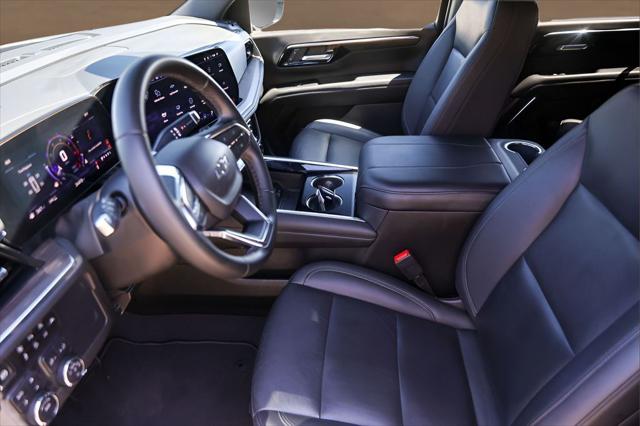2025 Chevrolet Suburban 4WD Z71
