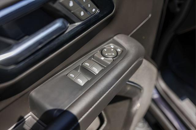 2025 Chevrolet Suburban 4WD Z71
