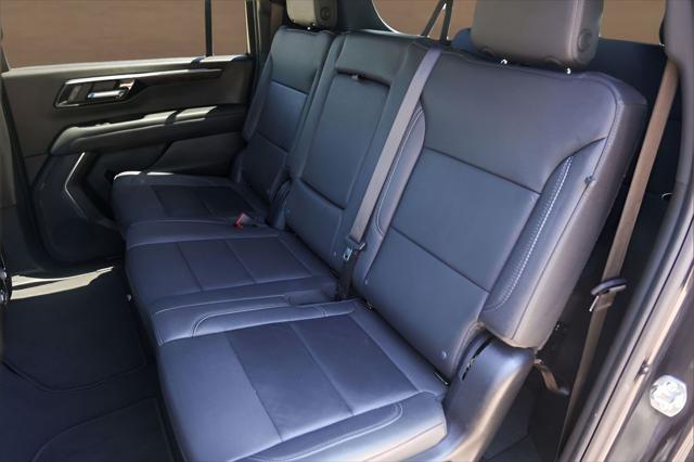 2025 Chevrolet Suburban 4WD Z71