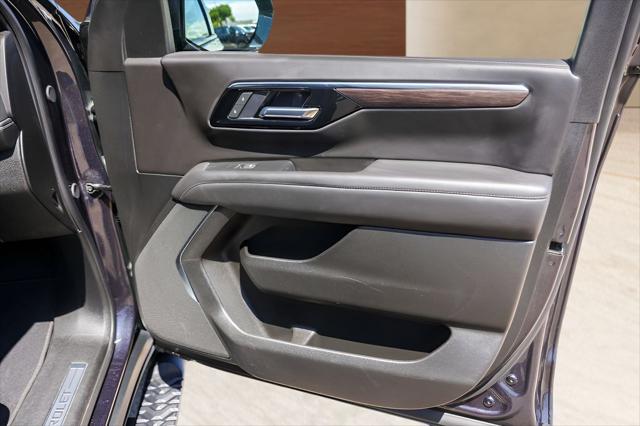 2025 Chevrolet Suburban 4WD Z71