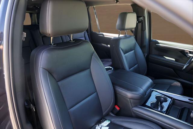 2025 Chevrolet Suburban 4WD Z71