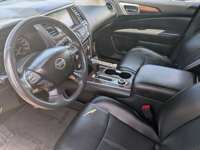 2017 Nissan Pathfinder Platinum