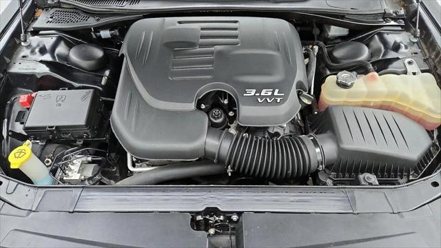 2021 Dodge Challenger SXT