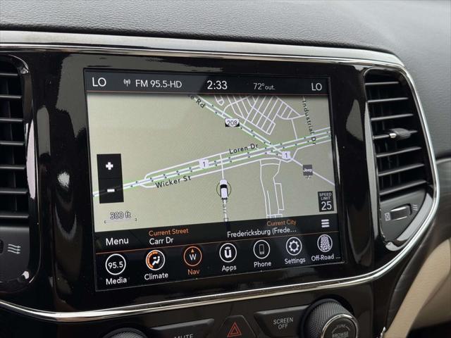 2022 Jeep Grand Cherokee Laredo E 4x4