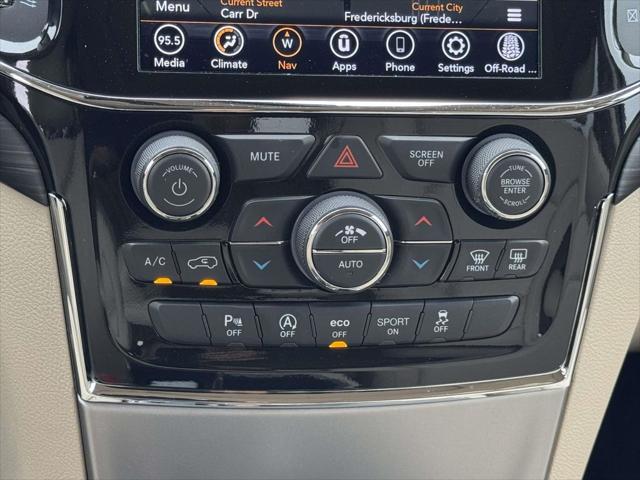 2022 Jeep Grand Cherokee Laredo E 4x4