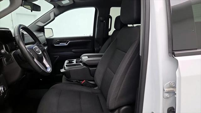 2024 GMC Sierra 1500 4WD Crew Cab Short Box Elevation with 3VL