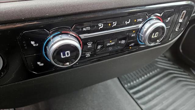 2024 GMC Sierra 1500 4WD Crew Cab Short Box Elevation with 3VL