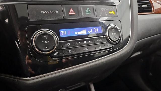 2015 Mitsubishi Outlander SE