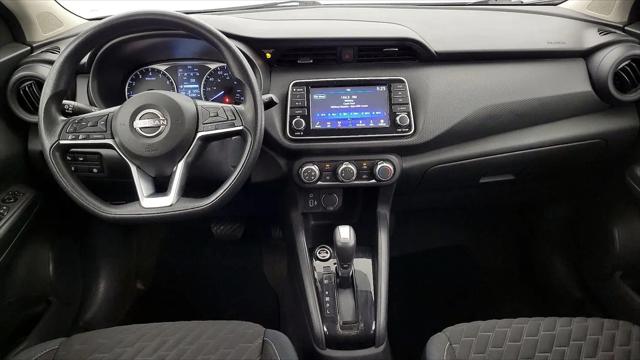2022 Nissan Kicks S Xtronic CVT