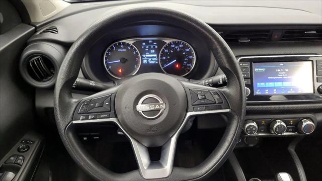 2022 Nissan Kicks S Xtronic CVT
