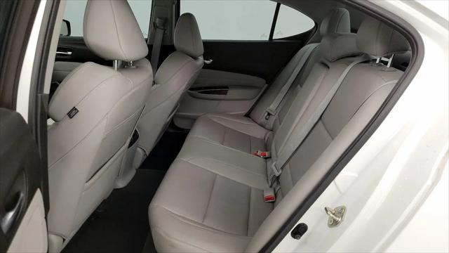 2017 Acura TLX w/Technology Package