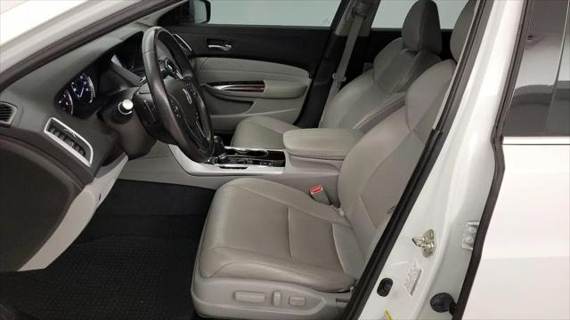 2017 Acura TLX w/Technology Package