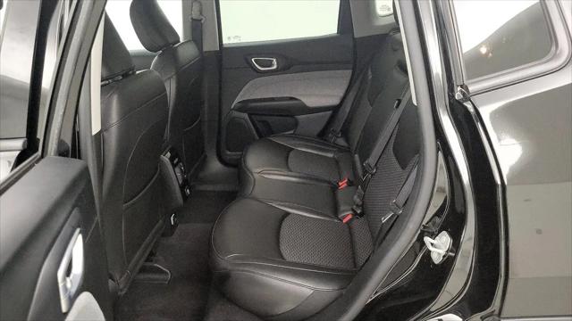 2022 Jeep Compass Latitude FWD