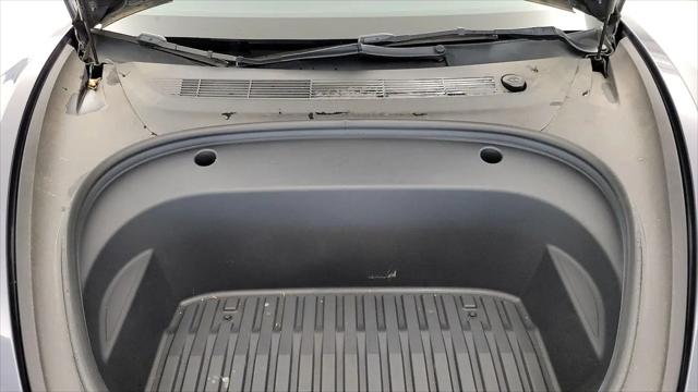 2022 Tesla Model 3 Rear-Wheel Drive