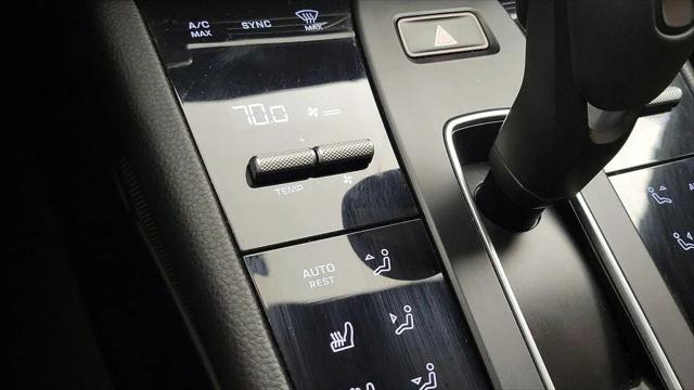 2023 Porsche Macan T