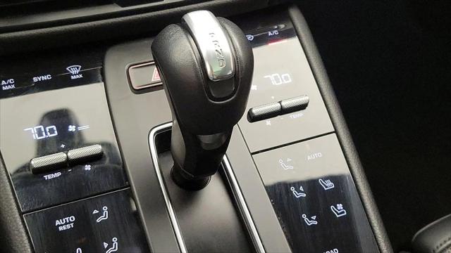 2023 Porsche Macan T